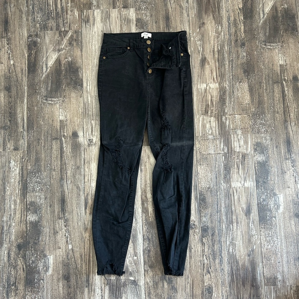 Ripped black jeans
